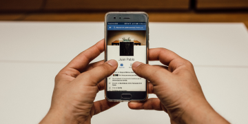 cach-dang-anh-va-video-cung-luc-len-fanpage