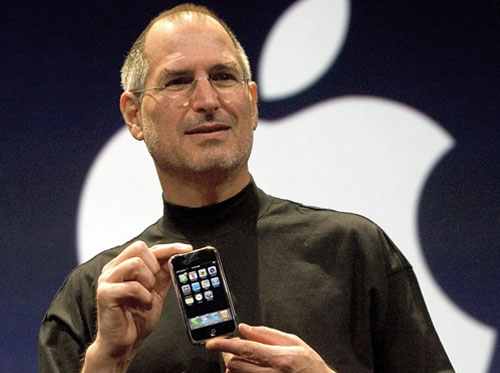 Steve Jobs trong buổi giới thiệu iPhone - 2007