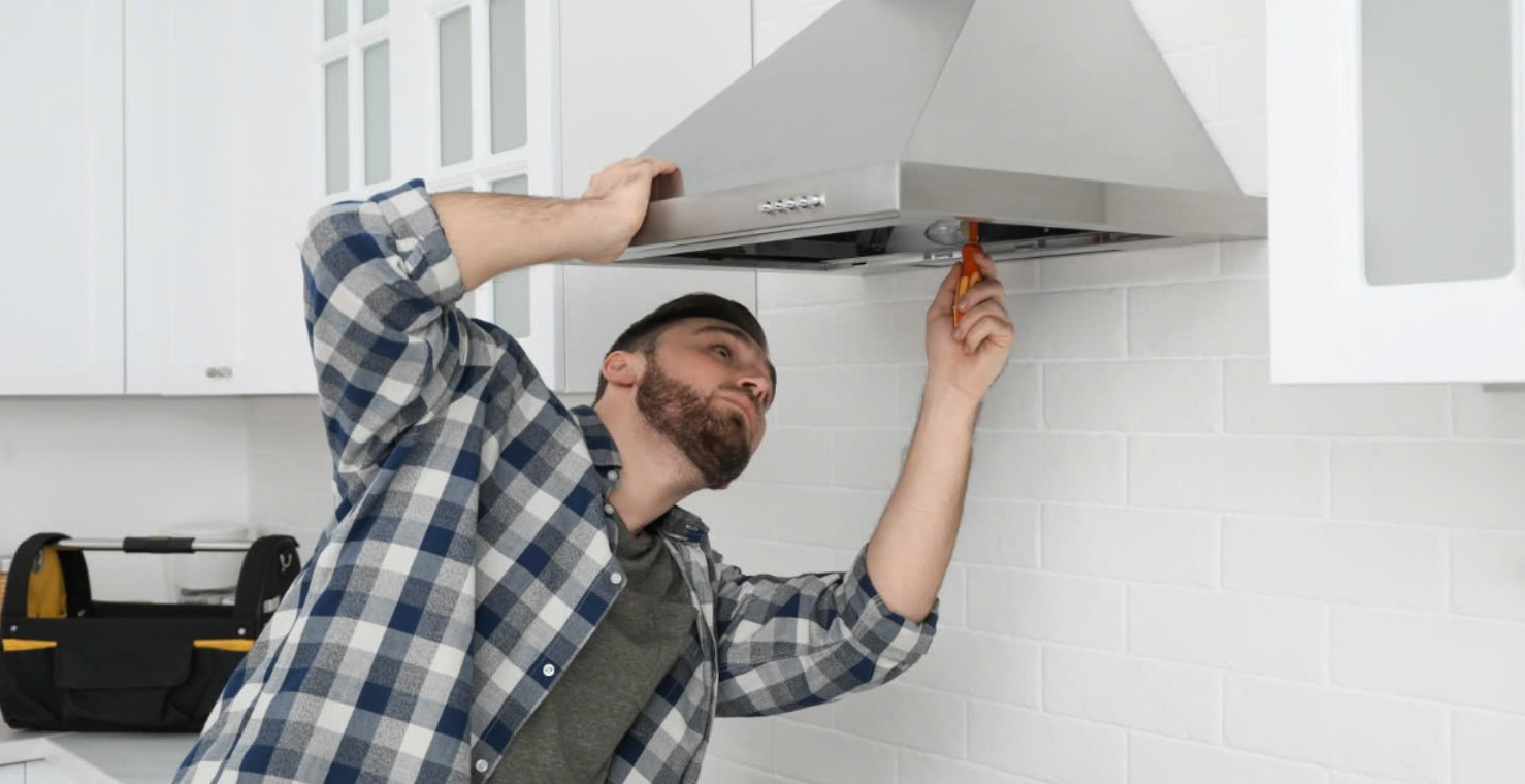 Việc lắp đặt sai cách dễ khiến máy hút mùi không hoạt động tốt